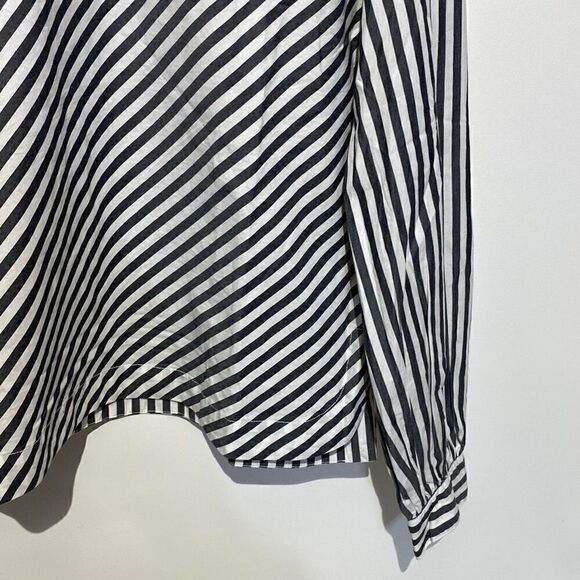 Gap Women's Striped Long Sleeves Crewneck Top Black & White Size S - Picture 4 of 7